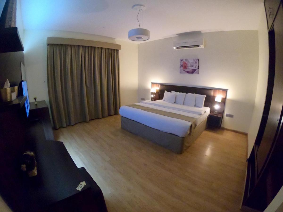 Weekend Hotel & Apartments Muscat Exterior photo