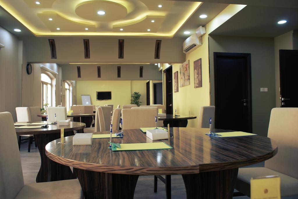 Weekend Hotel & Apartments Muscat Exterior photo