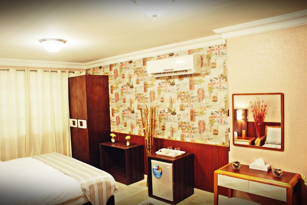 Weekend Hotel & Apartments Muscat Exterior photo