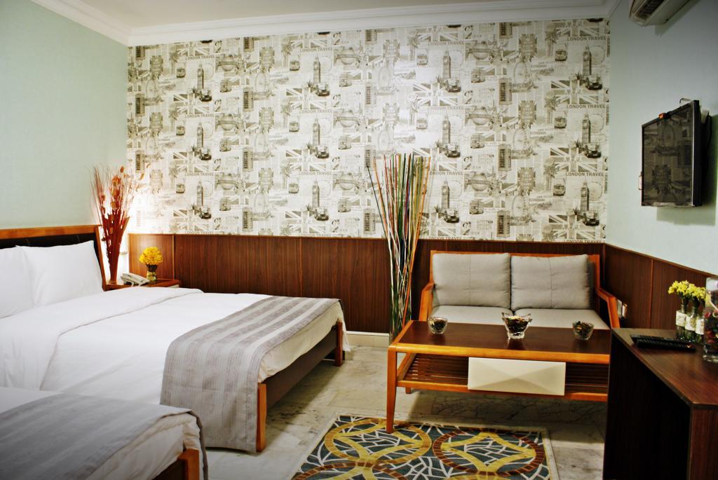 Weekend Hotel & Apartments Muscat Exterior photo