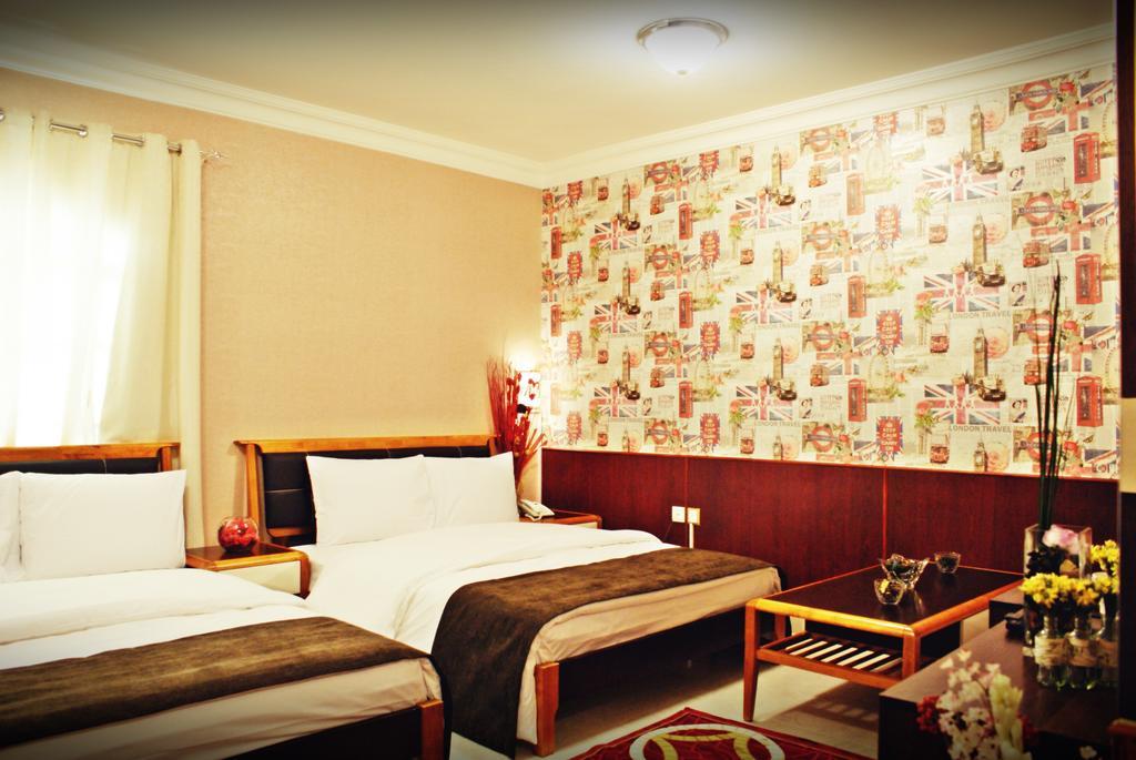Weekend Hotel & Apartments Muscat Exterior photo