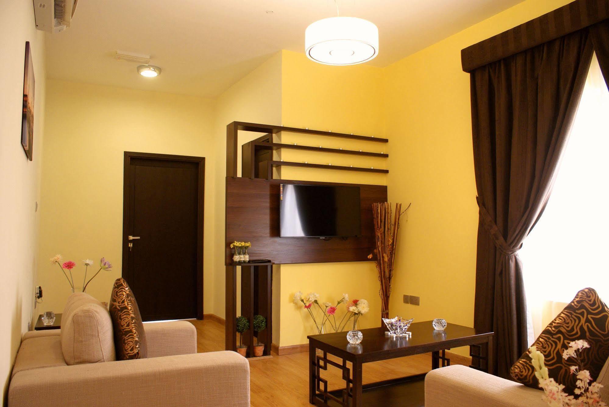 Weekend Hotel & Apartments Muscat Exterior photo